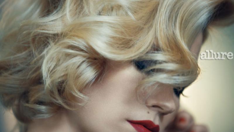 FOTO! January Jones, seducatoare in revista Allure