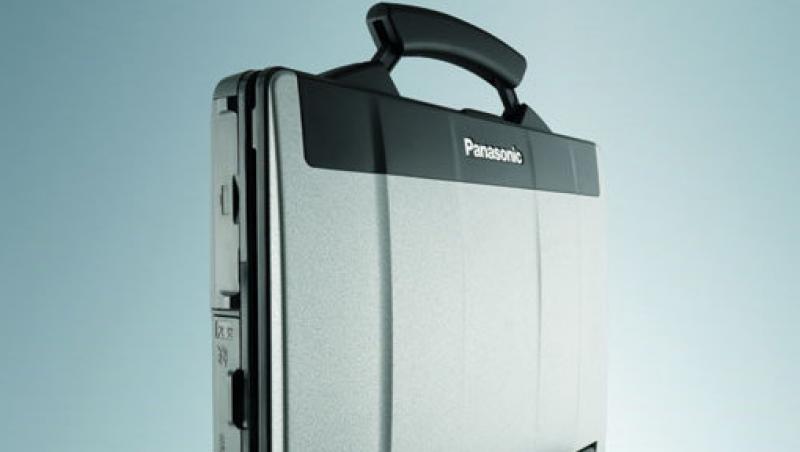 Rezistent si flexibil: Panasonic Toughbook CF-53
