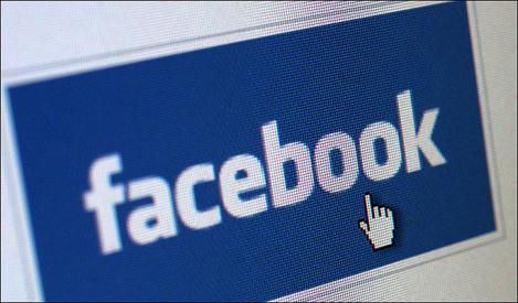 BNR vrea aplicatii Facebook banking