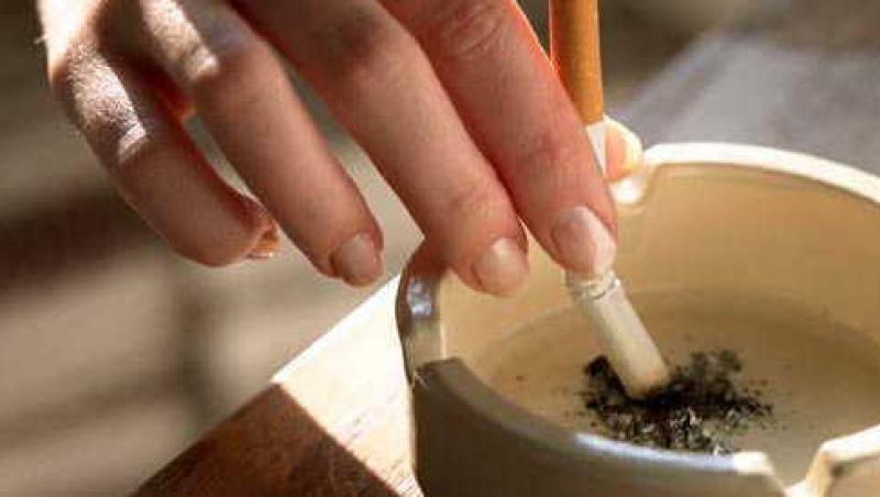 Sfaturi: eliminarea mirosului de tigara impregnat intr-o camera