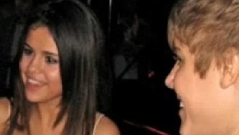 VIDEO! Justin Bieber a oficializat relatia cu Selena, printr-o serenada