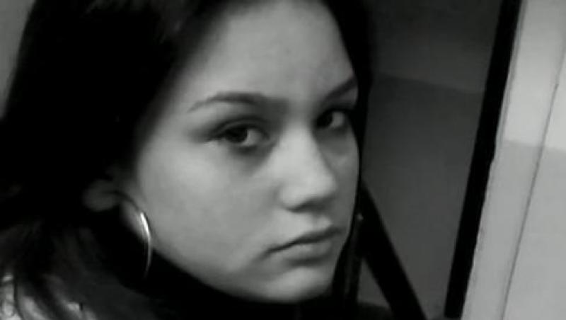 Constanta: Adolescente, victime ale internetului, cautate in tot judetul