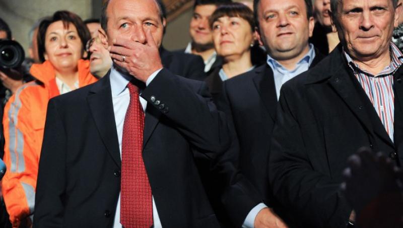 Basescu il schimba pe Boc cu Stolojan?