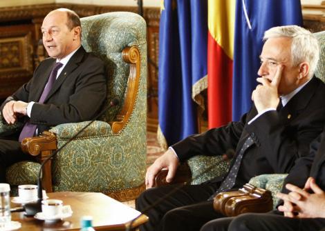 Basescu il provoaca pe Isarescu