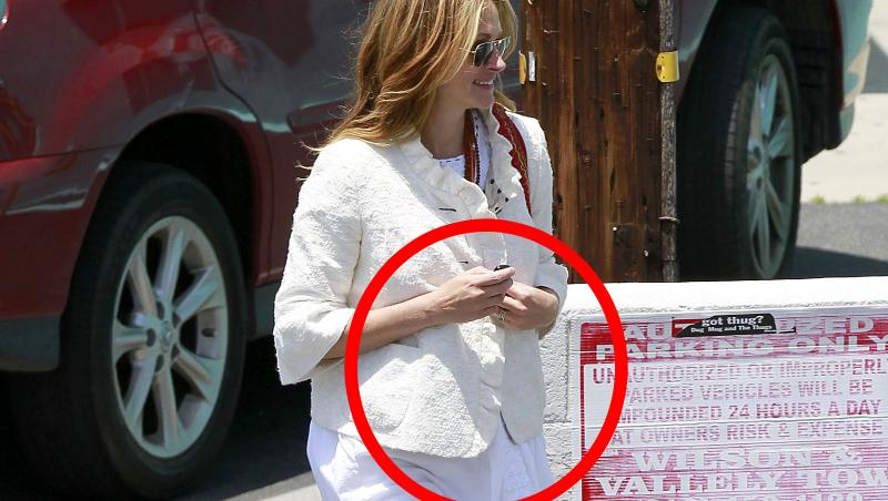 FOTO! Julia Roberts, insarcinata la 43 de ani