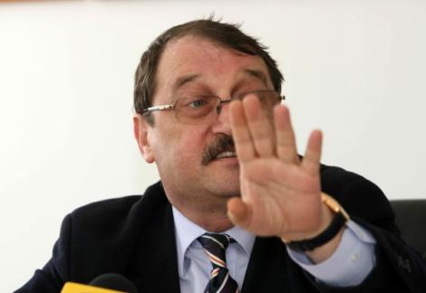 Mircea Basescu: "Firma mea e verificata la sange pentru ca sunt fratele presedintelui"