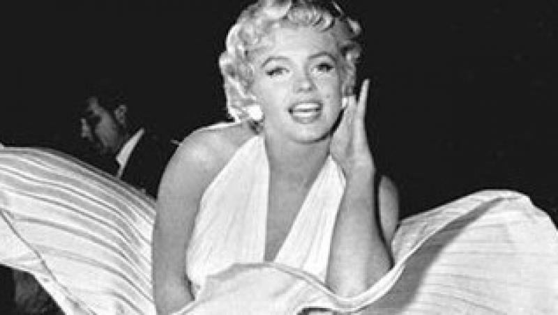 Faimoasa rochie a lui Marilyn Monroe valoareaza 2 milioane de dolari