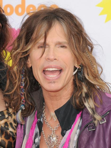 Solistul trupei Aerosmith a cheltuit  20 de milioane de dolari pe droguri!