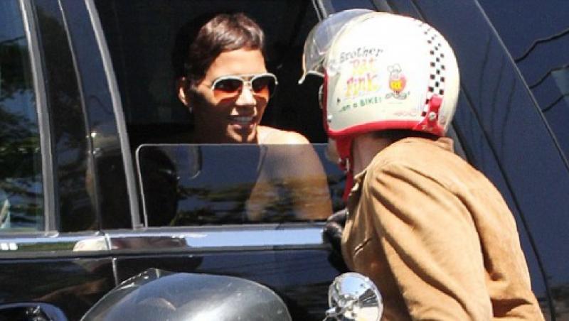 FOTO! Olivier Martinez i-a facut o surpriza romantica lui Halle Berry