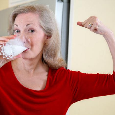 Regimul bogat in calciu nu reduce riscul de osteoporoza