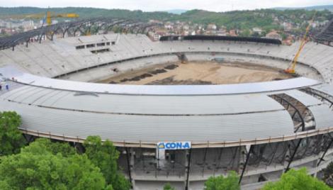 Stadionul "Cluj Arena", aproape terminat! A inceput montarea gazonului!