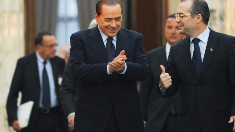 Berlusconi i-a dat lui Oprescu un set de cravate, la o cafea
