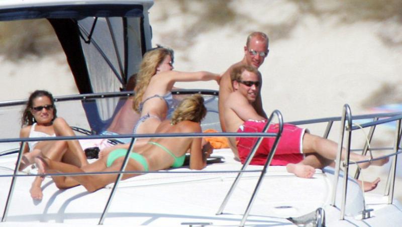 FOTO! William, Kate si Pippa, intr-o vacanta exotica in Ibiza