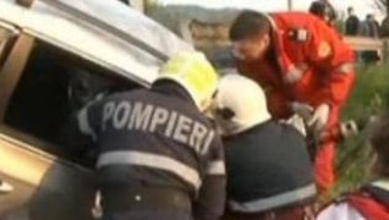VIDEO! Accident cumplit in Dej, in urma coliziunii unei masini cu un TIR