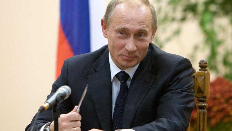 VIDEO! Vladimir Putin, sarutat cu pasiune de o admiratoare