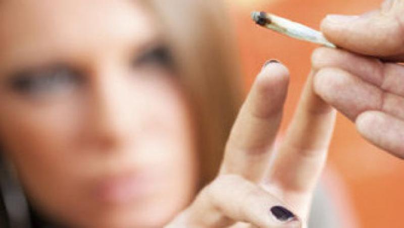 Studiu: Consumul de cannabis la adolescenti poate dauna functionarii creierului
