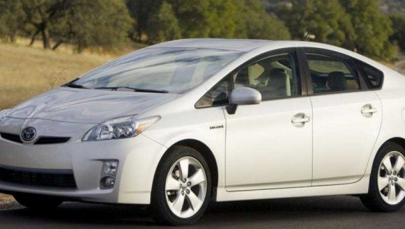 Peste 100.000 de Toyota Prius, rechemate in service