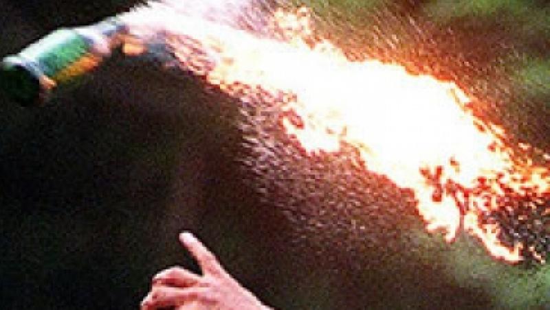 Franta: O tabara de romi a fost atacata cu cocteiluri Molotov