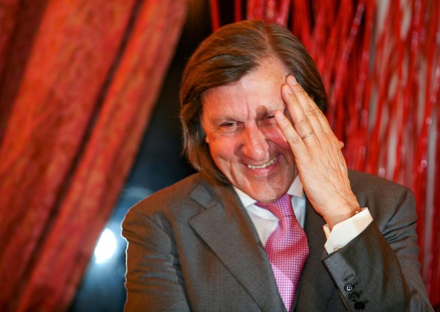 Ilie Nastase a facut scandal pe strada, dupa ce a fost prins baut la volan