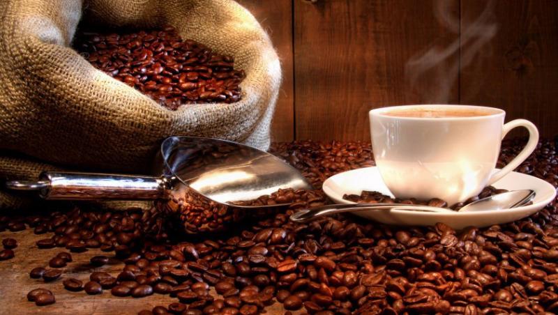 Cum reduci consumul de cafea pe timpul verii