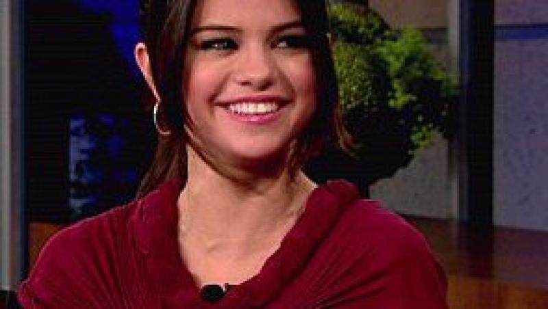 Selena Gomez - la spital, din cauza durerilor de cap