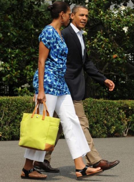 Michelle Obama poarta rochii de 30 de dolari