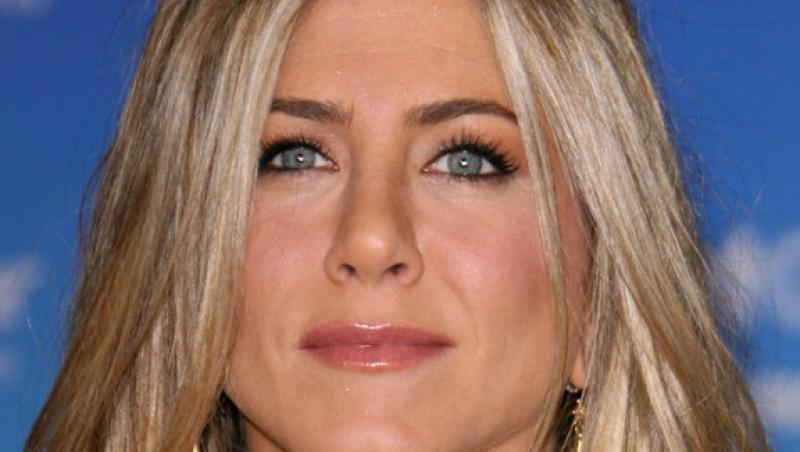 Jennifer Aniston l-a despartit pe Justin Theroux de iubita lui dupa 14 ani de relatie