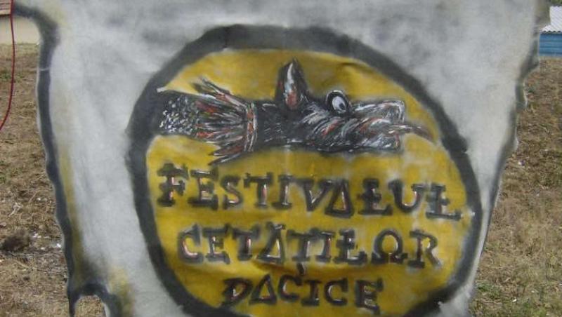 Lupte de gladiatori la Festivalul Cetatilor Dacice