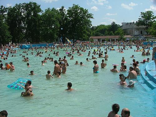 VIDEO! "Hai la bai!" - program de concedii ieftine pentru cei cu venituri mici