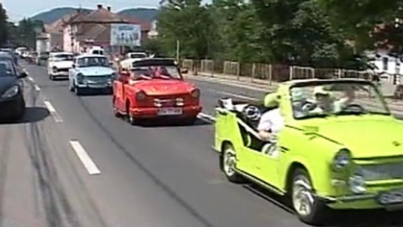 VIDEO! Defilare cu Trabantul in Odorheiul Secuiesc
