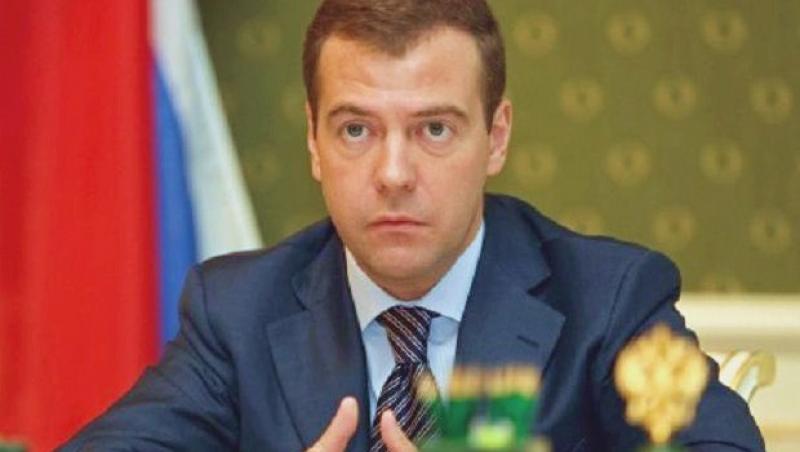 Medvedev nu vrea sa candideze impotriva lui Putin la alegerile din 2012