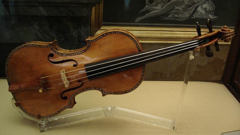 Vioara Stradivarius, vanduta cu 11 milioane de euro