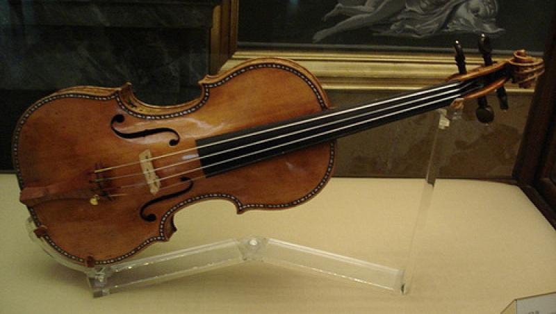 Vioara Stradivarius, vanduta cu 11 milioane de euro