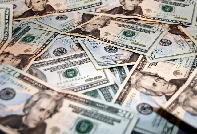 Asia are mai multi milionari decat Europa. Averea totala inregistrata: 10.800 de miliarde dolari