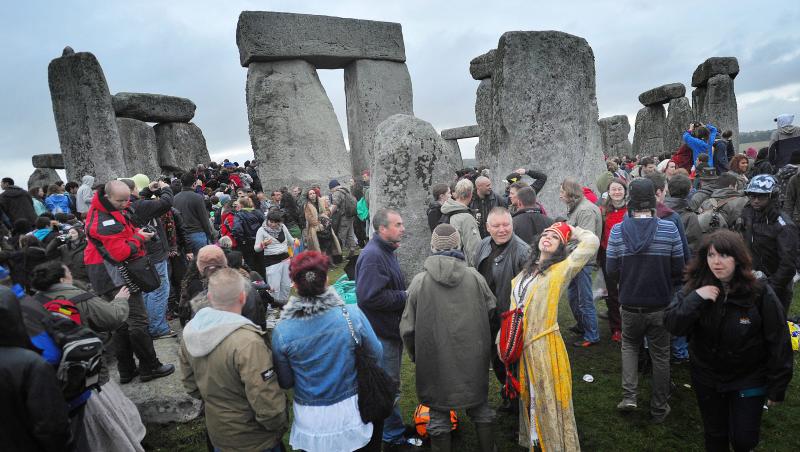 GALERIE FOTO! Solstitiul de vara, celebrat ca in vechime la Stonehenge