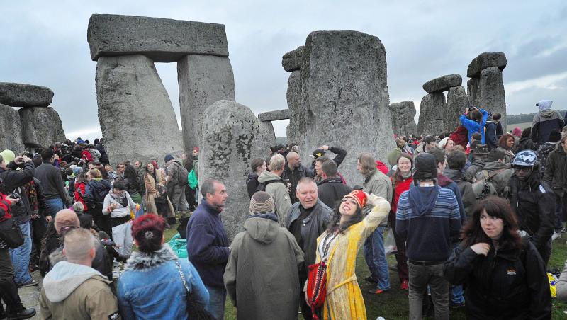 GALERIE FOTO! Solstitiul de vara, celebrat ca in vechime la Stonehenge