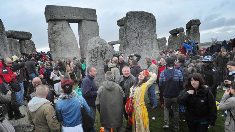 GALERIE FOTO! Solstitiul de vara, celebrat ca in vechime la Stonehenge