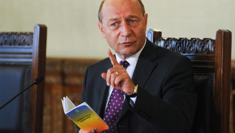 Traian Basescu trimite proiectul pentru modificarea Constitutiei in Parlament