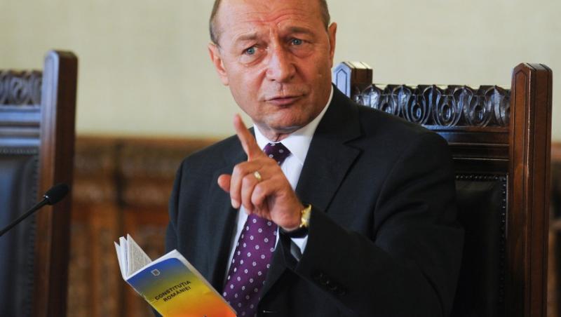 Traian Basescu trimite proiectul pentru modificarea Constitutiei in Parlament