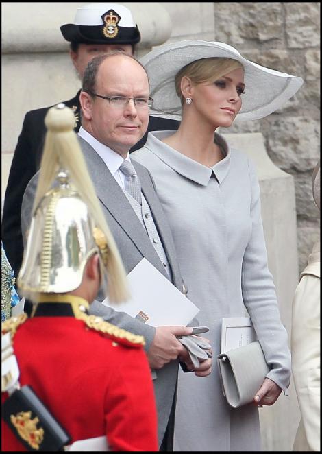 Printul Albert de Monaco se casatoreste cu Charlene Wittstock pe 1 iulie