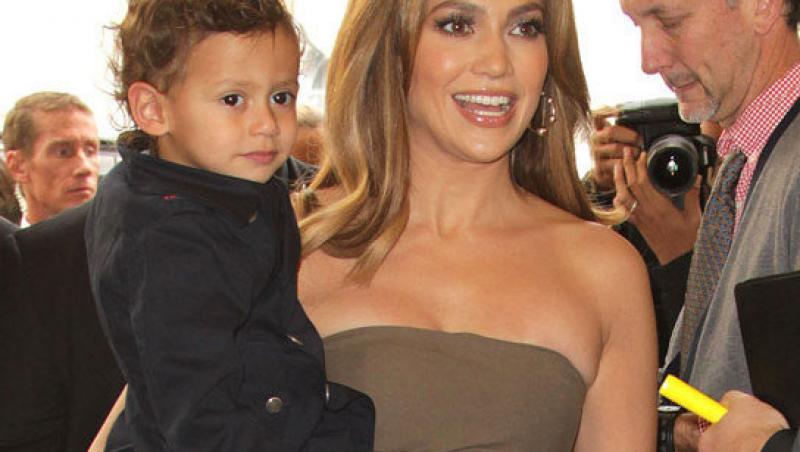 Fiul lui Jennifer Lopez a confundat piscina cu toaleta