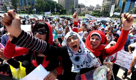 Egipt: Ciocniri violente intre sustinatorii si adversarii lui Hosni Mubarak