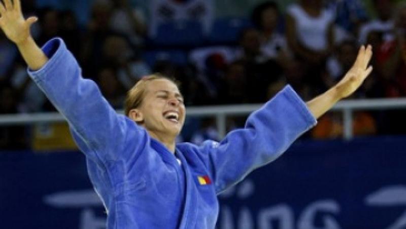 Alina Dumitru si Dan Fasie, medalii de argint la Cupa Mondiala de judo de la Sao Paolo