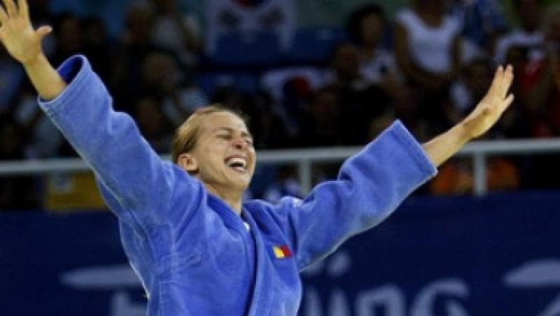 Alina Dumitru si Dan Fasie, medalii de argint la Cupa Mondiala de judo de la Sao Paolo
