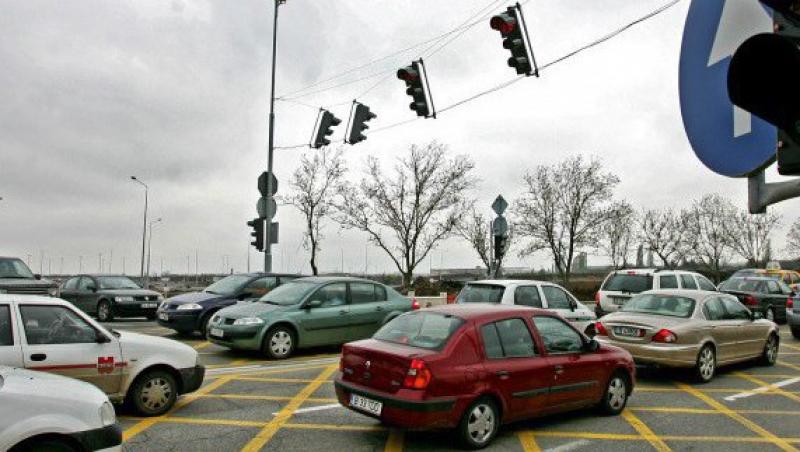 Capitala: Mai multe zone din trafic blocate din cauza unor defectiuni la semafoare