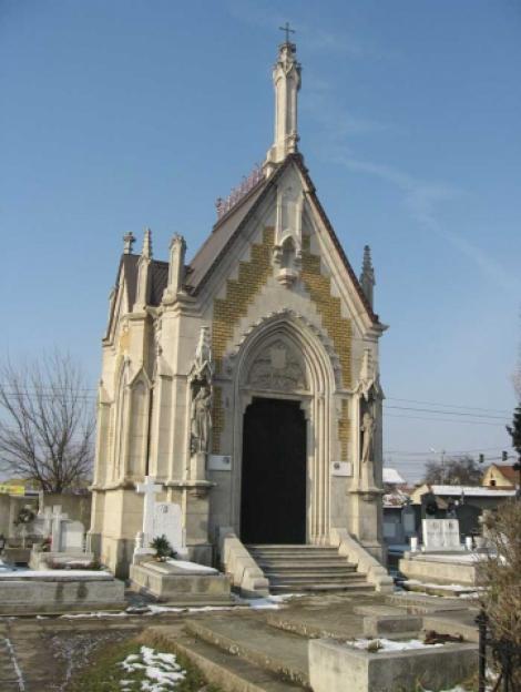 La Timisoara, romii au vile si in cimitir