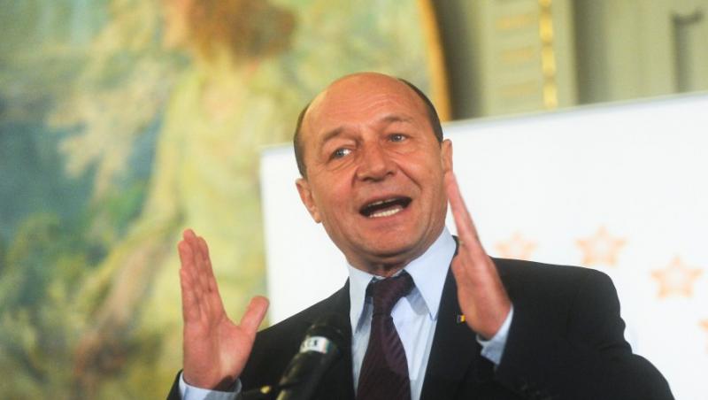 Discursul lui Basescu de Ziua Drapelului, inspirat de pe Wikipedia