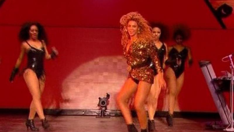 VIDEO! Beyonce, dedicatie pentru sotii Obama la Glastonbury