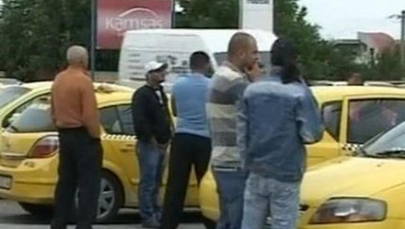 VIDEO! Constanta: Scandal cu zeci de taximetristi