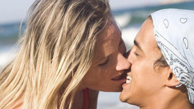 Cinci beneficii surprinzatoare ale sarutului